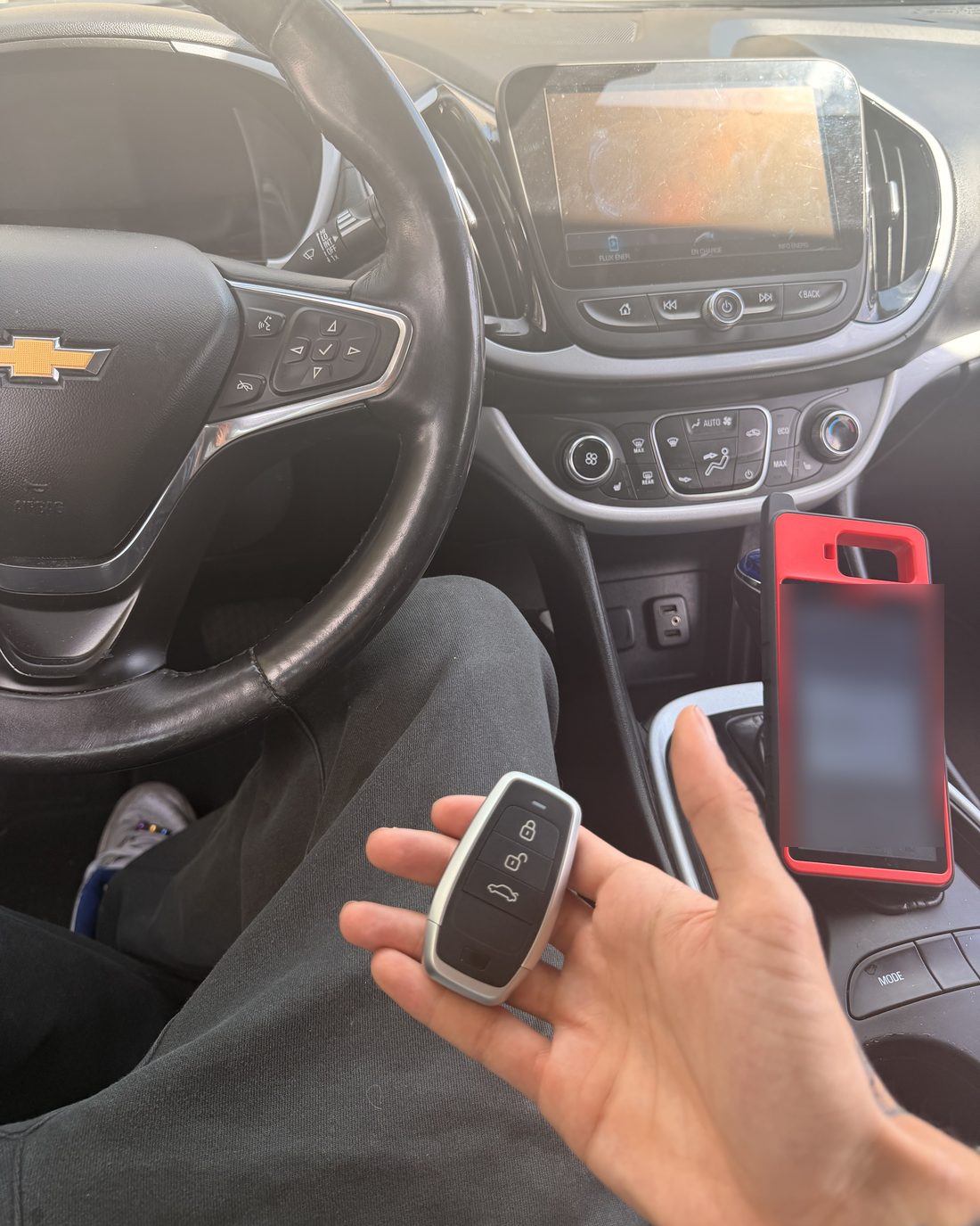 Programmation d'une Smart Key dans un Chevrolet Volt, à bord du véhicule